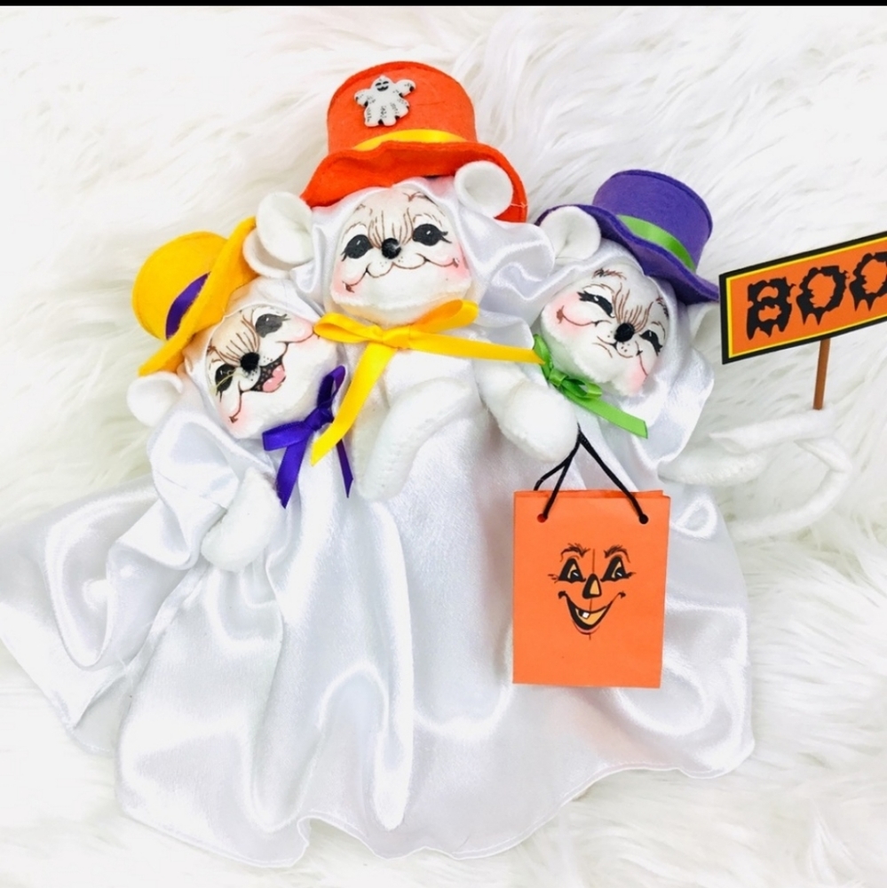 Annalee ghost trio